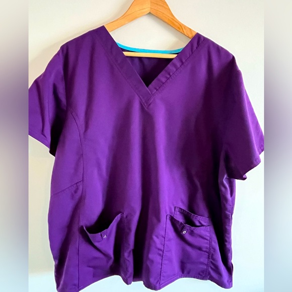 ScrubStar Scrub Top - Picture 1 of 2